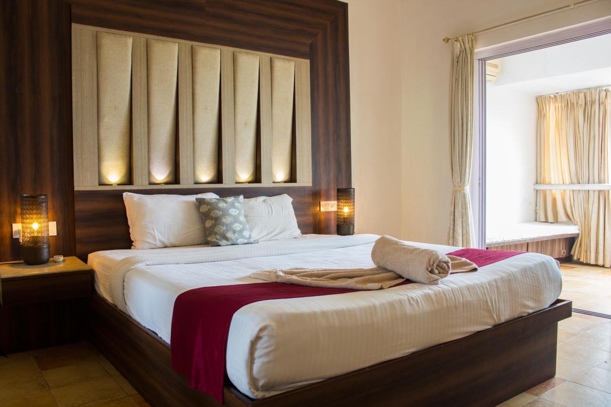 Shikara Beach Resort Cavelossim Eksteriør bilde