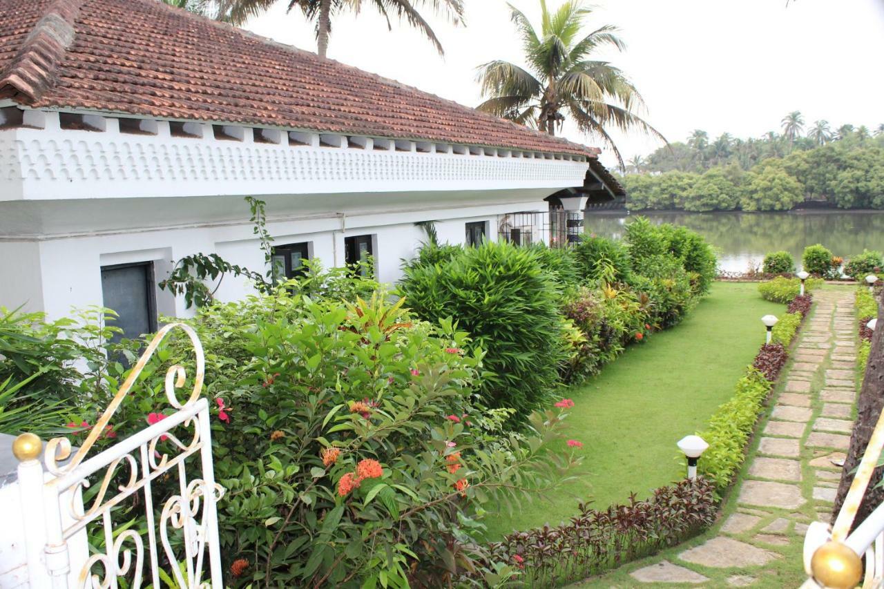 Shikara Beach Resort Cavelossim Eksteriør bilde